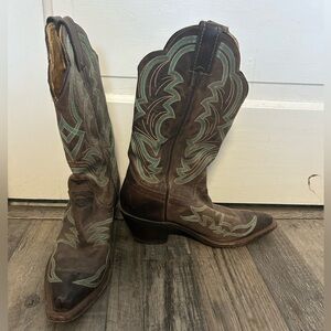 Brown and Turquoise Justin Western Boots